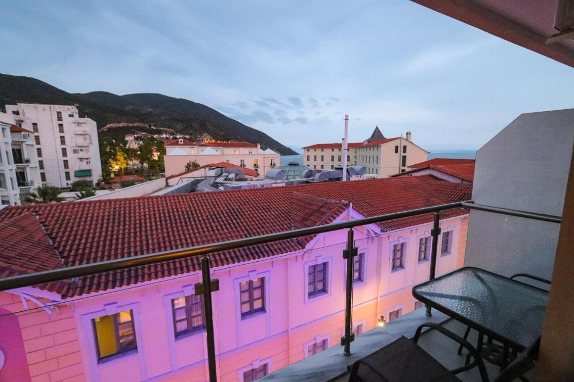 Hotel Banbus Loutra Edipsou  Exterior foto