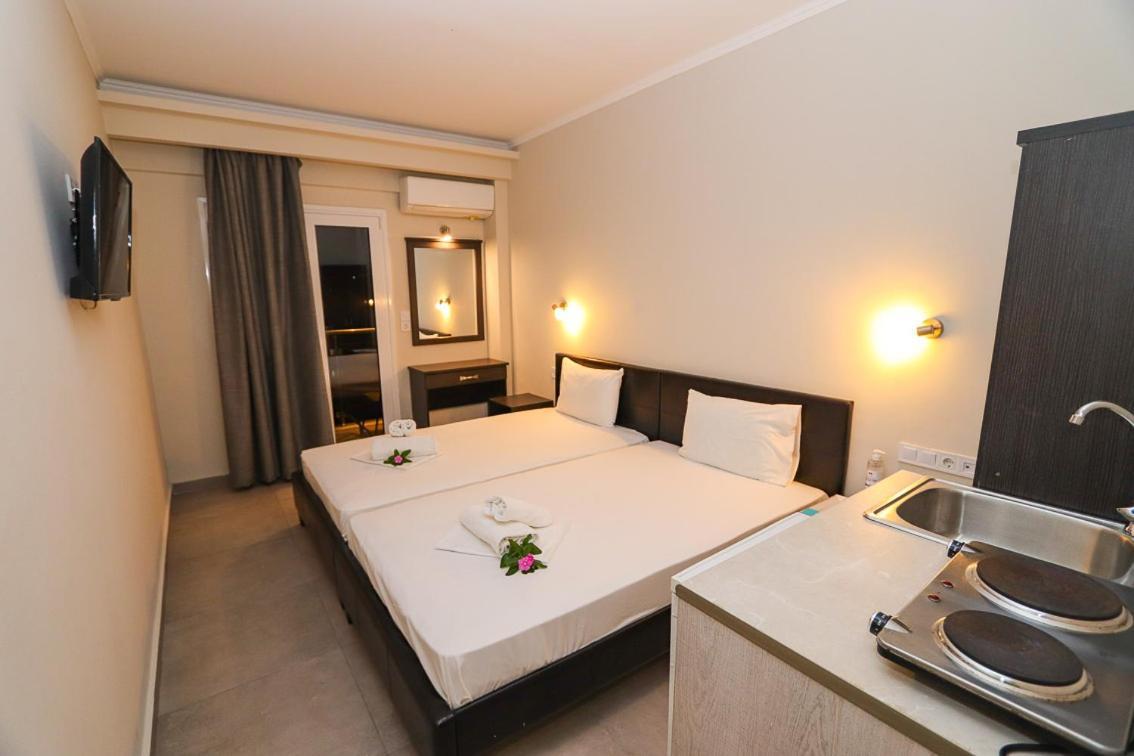 Hotel Banbus Loutra Edipsou  Exterior foto