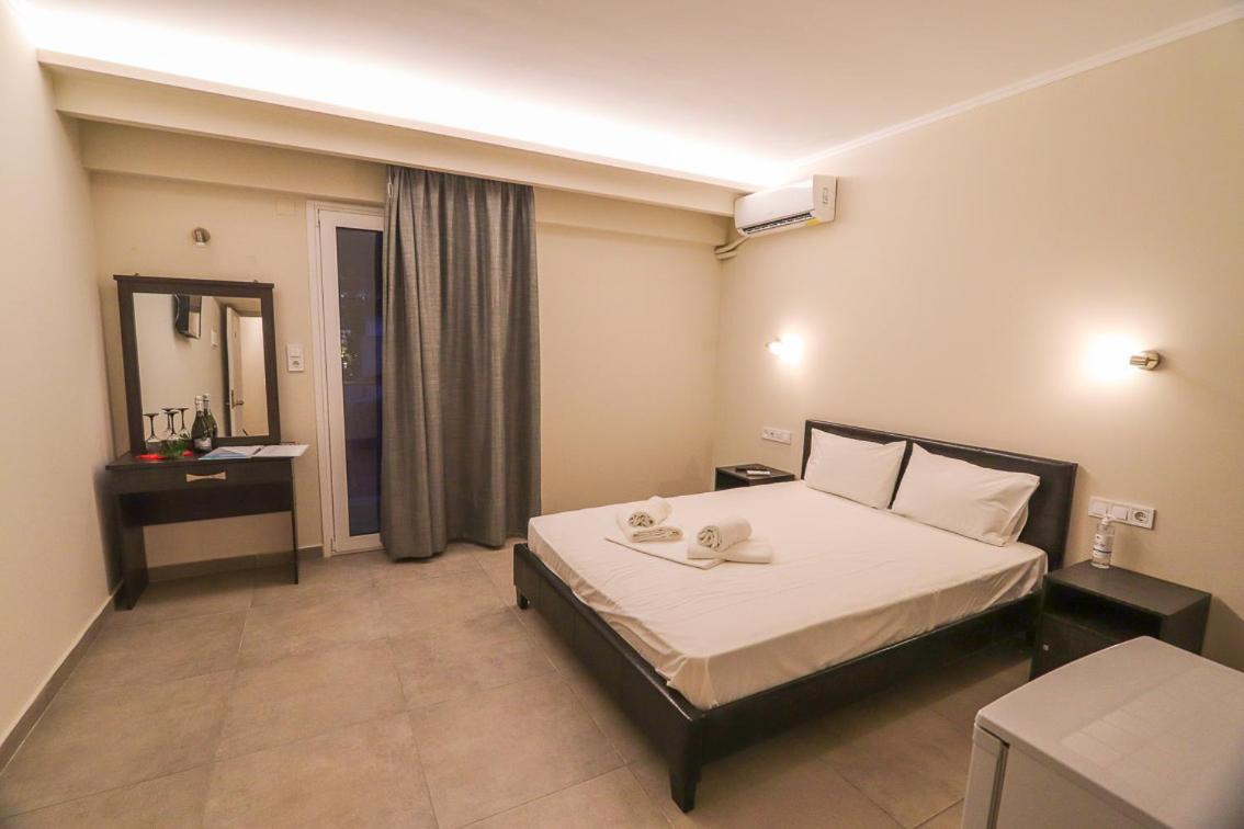 Hotel Banbus Loutra Edipsou  Exterior foto